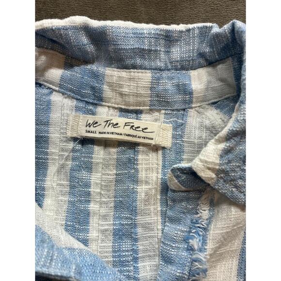 We The Free Distressed Striped‎ Crop Shirt Size Small Blue And White Stripe - Picture 4 of 5